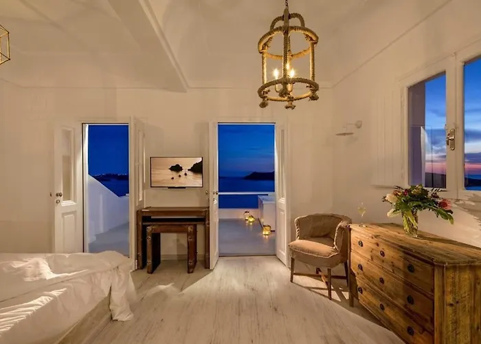 Luxury Santorini Pure Bliss Outdoor Plunge Pool Calderaview